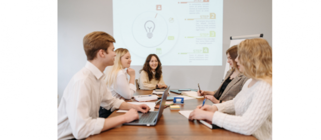 Accresciamo le competenze! Percorso formativo per studenti e docenti delle scuole superiori Accresciamo le competenze! Percorso formativo per studenti e docenti delle scuole superiori